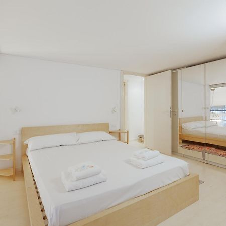 Sant'Agostino - Charming Retreat 210M From M2 Lejlighed Milano Eksteriør billede