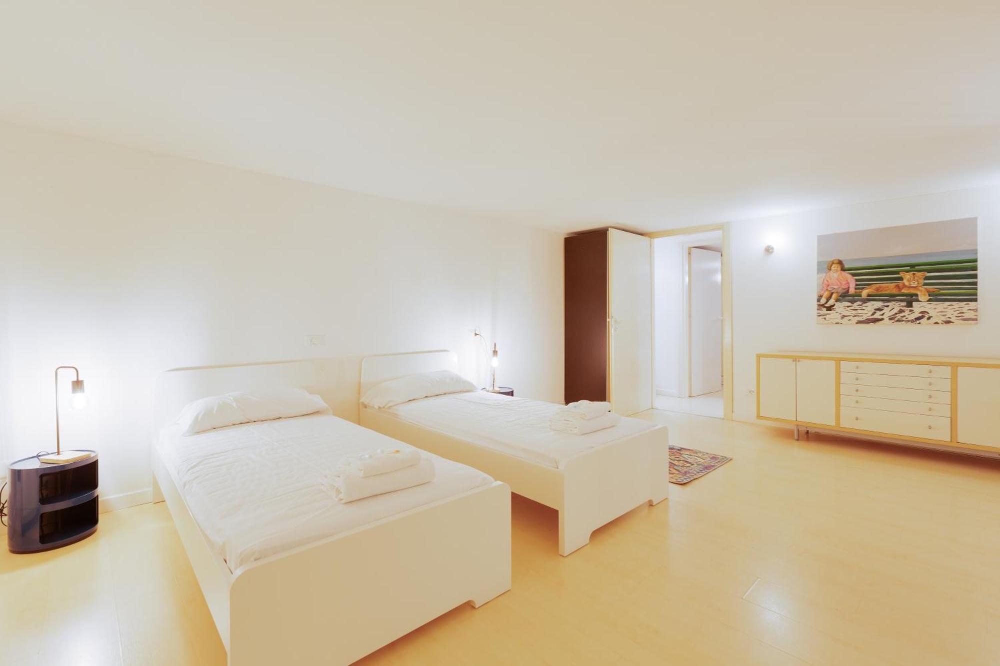 Sant'Agostino - Charming Retreat 210M From M2 Lejlighed Milano Eksteriør billede